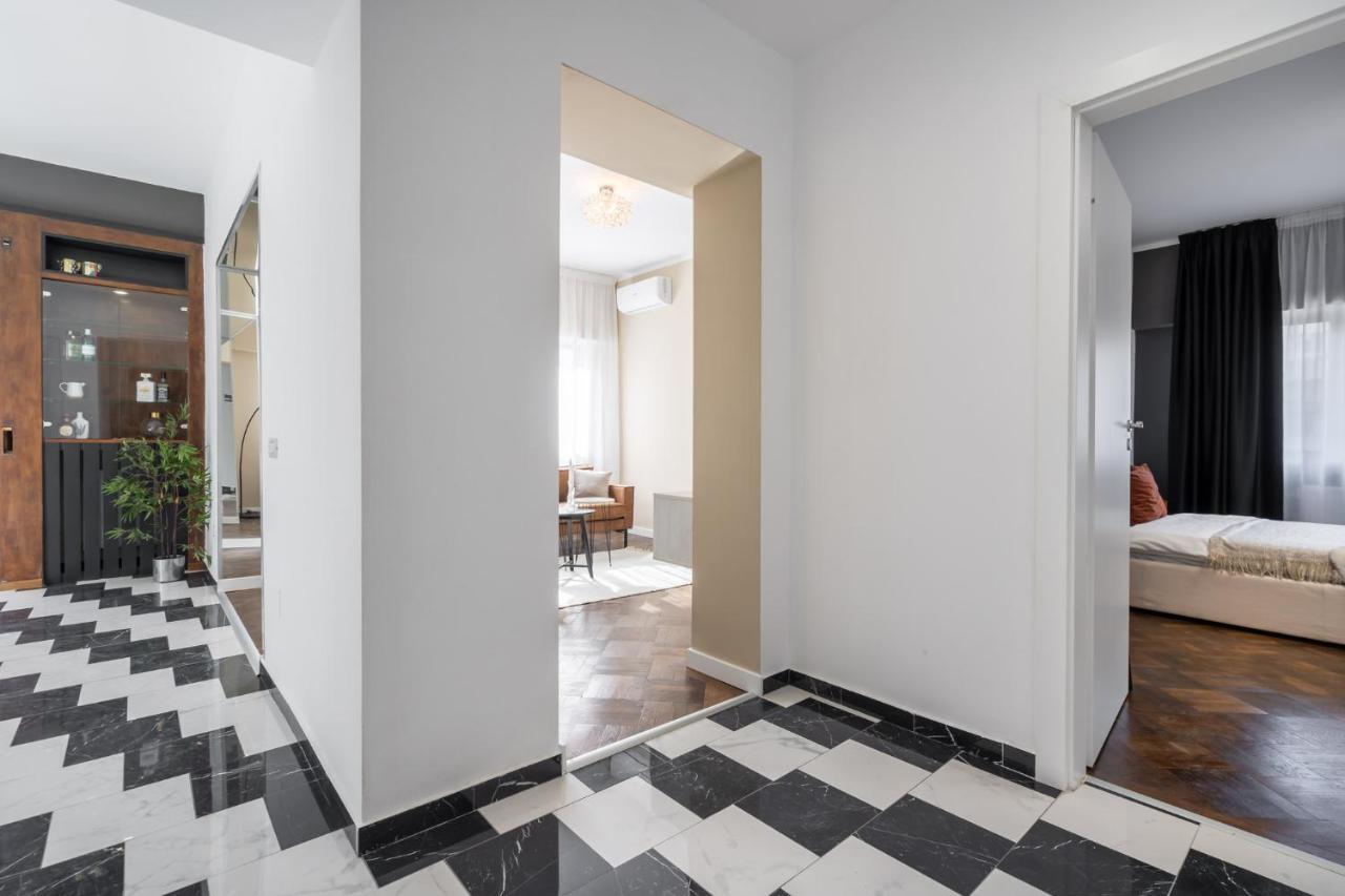 Elegant Two Bedrooms Apartment Bucharest Exterior photo