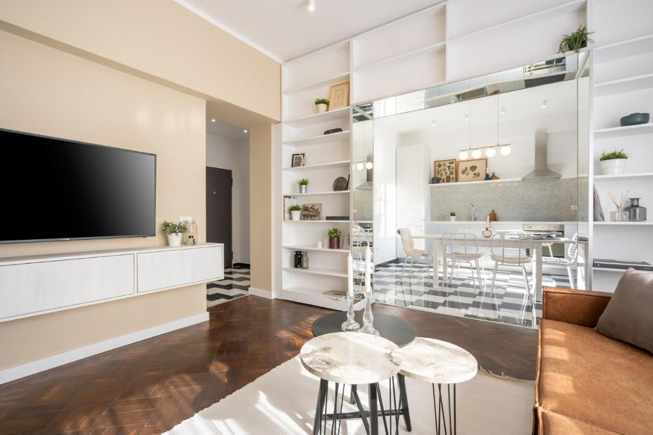Elegant Two Bedrooms Apartment Bucharest Exterior photo